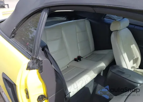 2002 Ford Mustang z USA, uszkodzony, nr VIN 1FAFP44412F232557